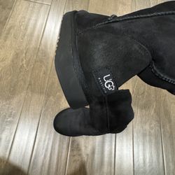 Ugg Classic Short