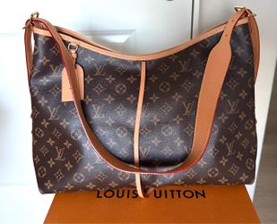Authentic Louis Vuitton CarryAll MM