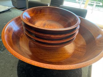 Salad bowl and dishes
