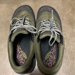 Keen Waterproof Hiking Shoes 