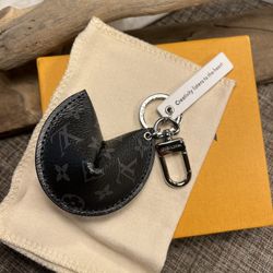 louis vuitton fortune cookie keychain