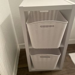 Cube storage with bins