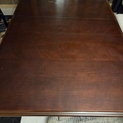 Traditional Cherry Wood Dining Room Table