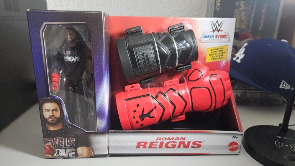 Mattel WWE Roman Reigns Main Event Role Play Set