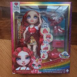 Rainbow High Ruby Slime World 