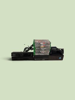 X Box One 1TB + Kinect sensor + 1 controller + power/HDMI cables + 11 games.