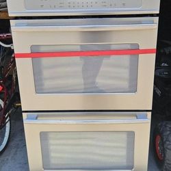 Double Oven frigidaire fpet3085kfb