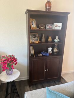 Bookshelf
