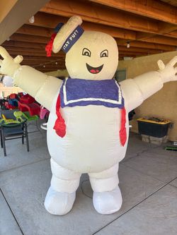 Ghostbusters Stay Puft Inflatable Yard Decoration