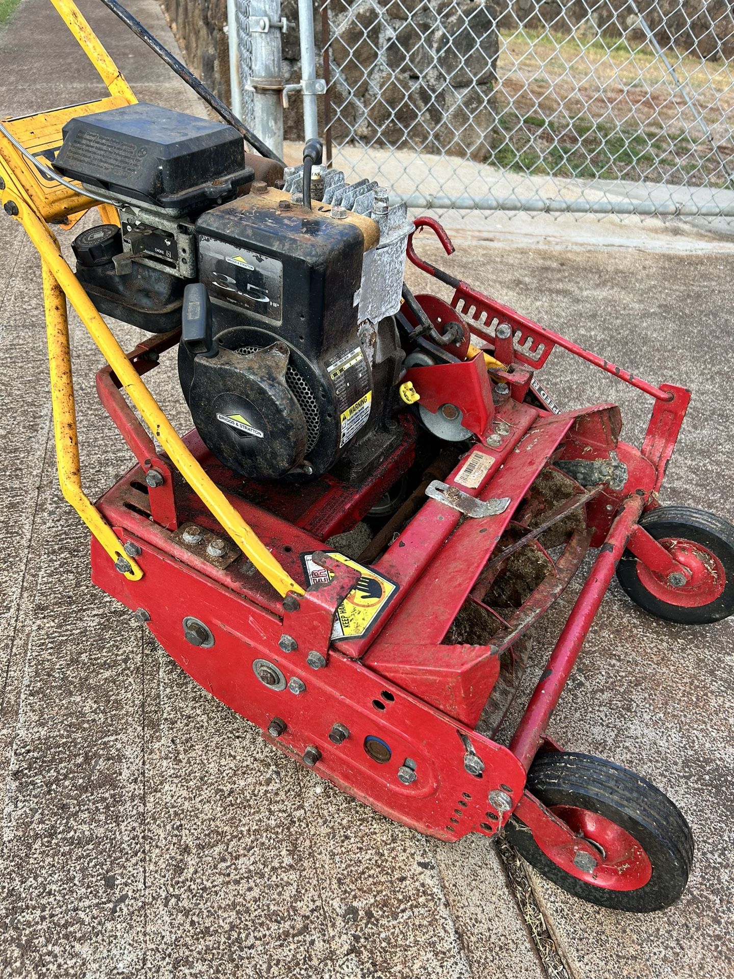 MCLANE LAWN MOWER