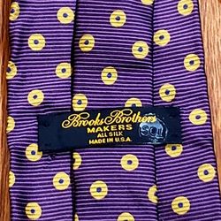 Brooks Brothers Designer Necktie 100% Silk 