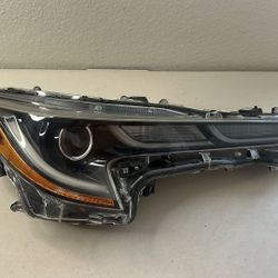2020 -2021 -2022 TOYOTA COROLLA LED HEADLIGHT RIGHT RH LED  OEM 