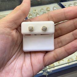 10K DIAMOND EARRINGS