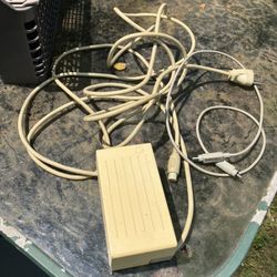 Apple IIc 2c Power Supply IIc 15Vdc 1.2A 18W Power Adapter - A2M4017