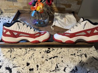 Authentic Jordan 11 Low IE Gym Red (Gently Used) Sz 9