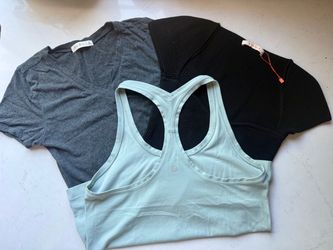 Lululemon Racerback Tank 8 + 2 Crop Tops M, Bundle
