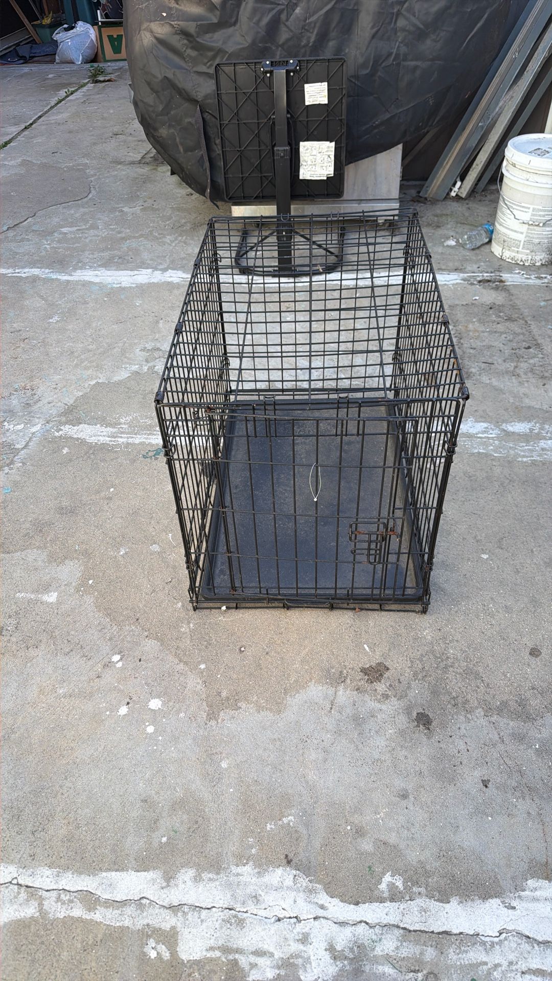 Dog Cage Free