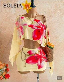 Tropicoqueta Karol g