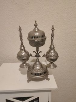 Traditional bakhoor burner