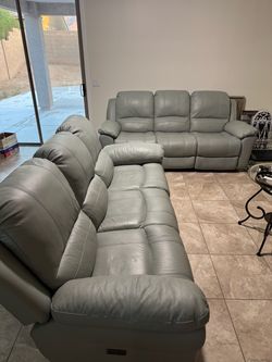 Recliners couches from bob’s furniture