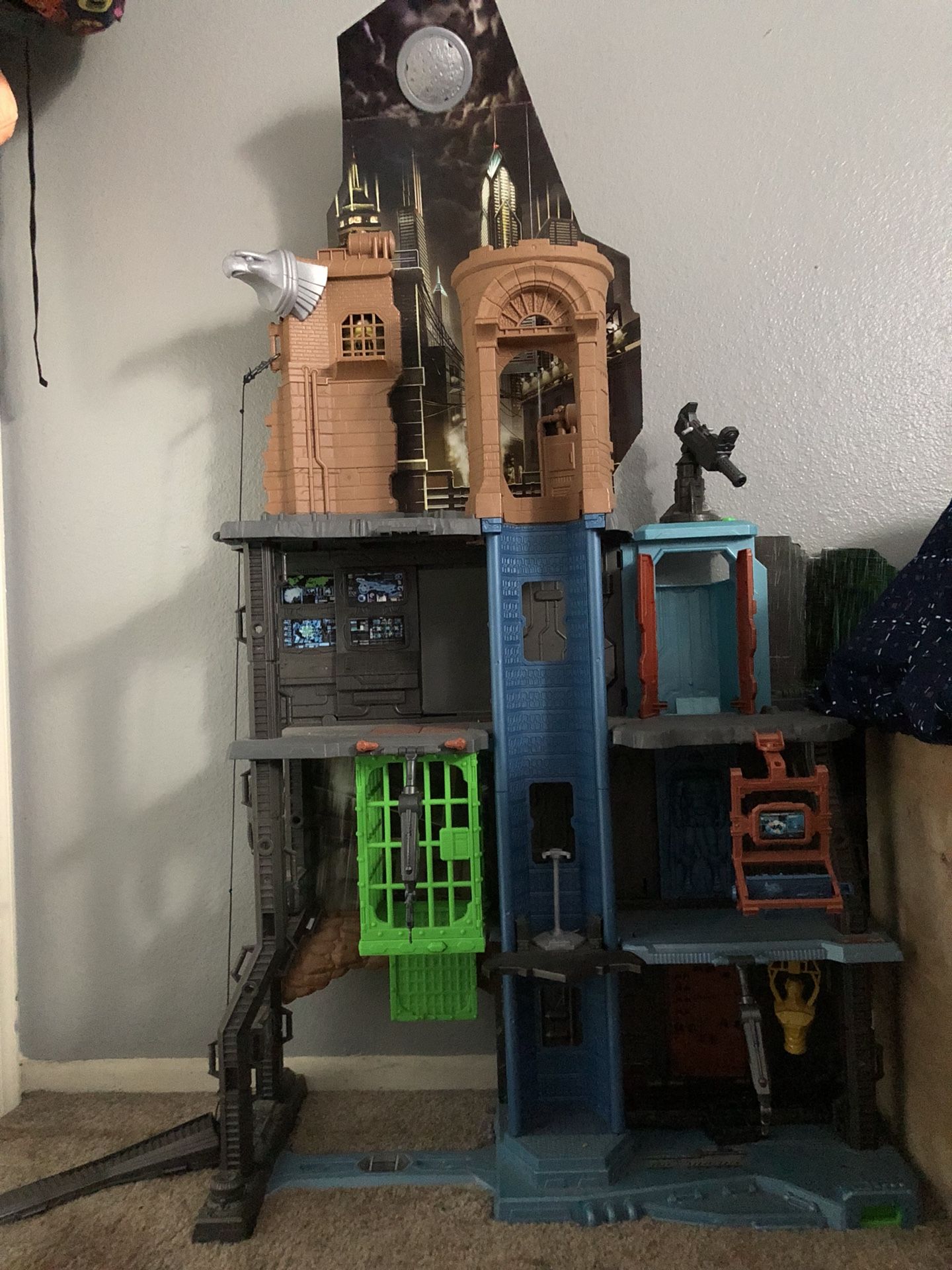 Batman vs Superman Ultimate Batcave Playset