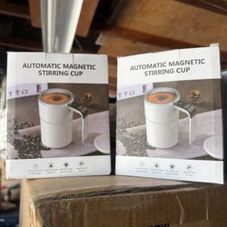 A set Auto Magnetic Coffee Mug