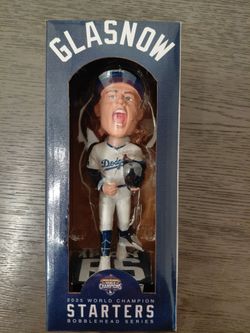 Tyler Glasnow Dodgers Bobblehead – 2025 World Champion Starters Series