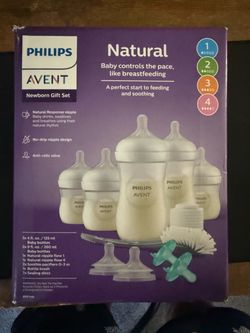 Natural Newborn Gift Set- 6 bottles, Soothie pasifier, Brush
