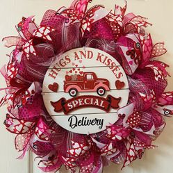 Hugs And kisses truck Wreath