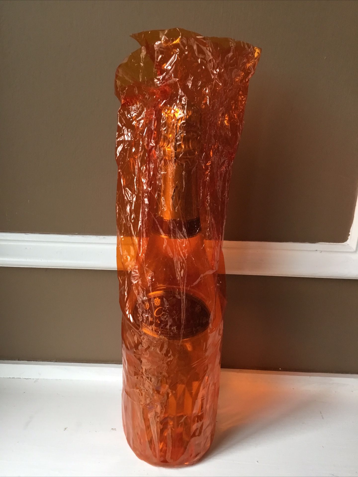 CARTIER CHAMPAGNE NEW FROM CARTIER STORE 750ML BOTTLE - MAKE OFFER