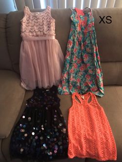 Girls size XS & S clothes- 31 pieces