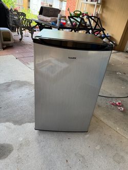 Galanz Mini Fridge Stainless Steel