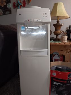GE water dispenser