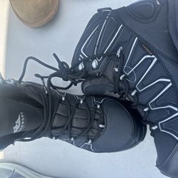 Northwest Territory Men’s Hiking Boots Size 8