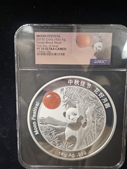 One kilo blood moon panda.