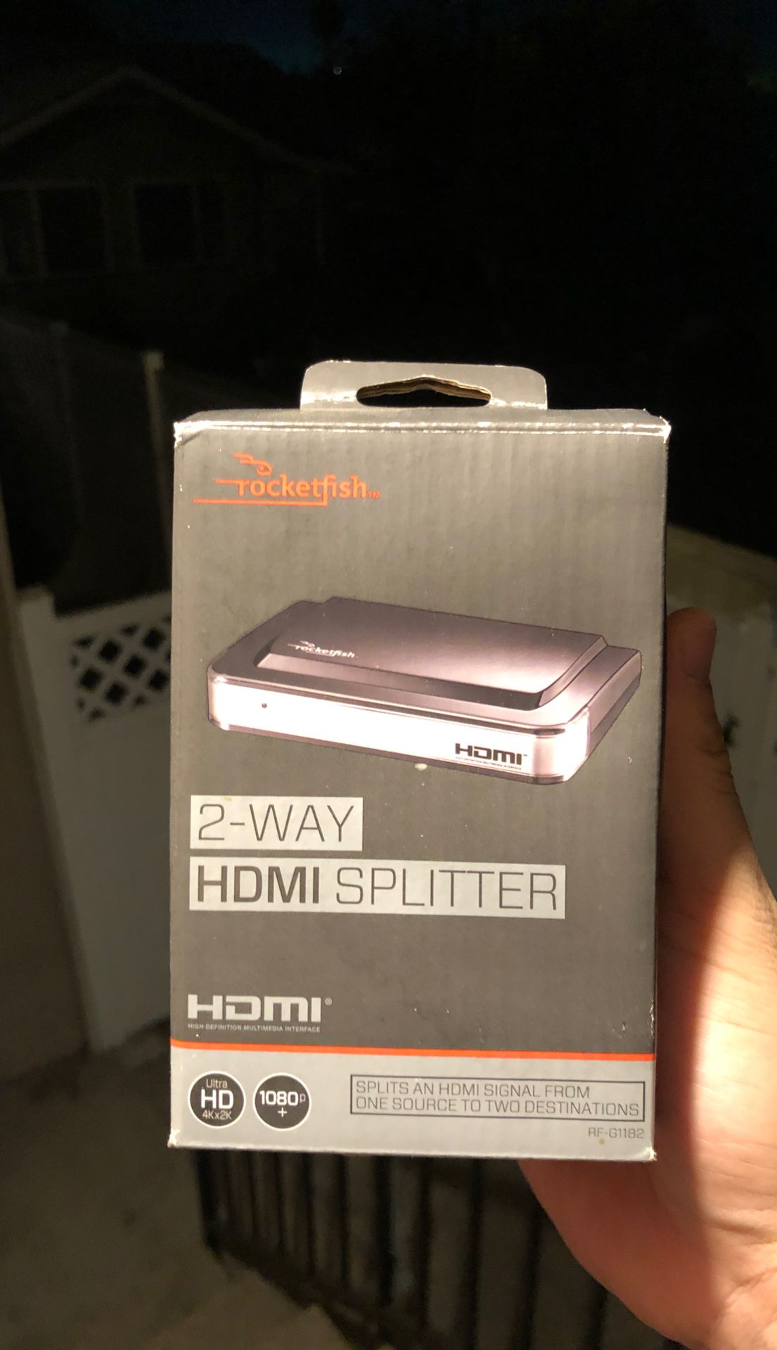 HDMI 2 way splitter by Rocketfish
