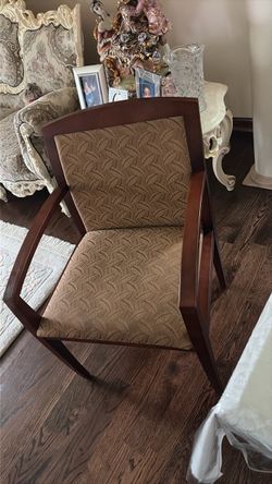 8 dinner chairs