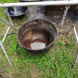 Antique Primitive-Vintage Style Cauldron