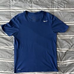 Nike Dri-Fit Blue Men’s Shirt (Size M)