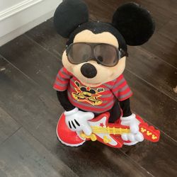 Disney 2010 Rock Star Mickey