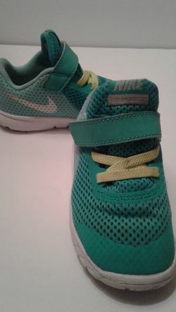 Nike Girls Sneakers Size 7C