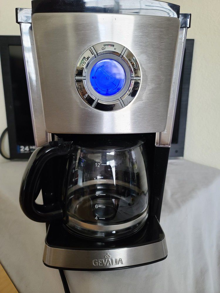 Gevalia Kaffe 12 Cup Automatic Coffee Maker CM650 Black - Excellent  Condition! for Sale in Virginia Beach, VA - OfferUp