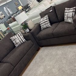 DISPLAY PRICE!! Sofa & Loveseat!!