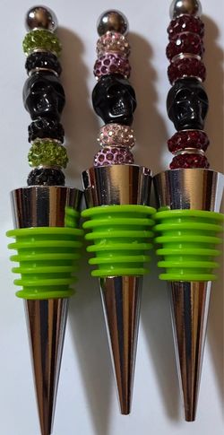 Skull Rhinestone Wine Bottle Stoppers