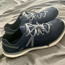 Men’s ✌️new Teva, tennis shoes, blue lace size 12😎JUST REDUCED 🥳👍