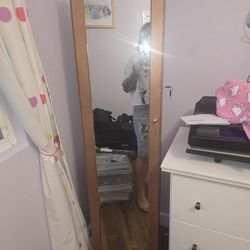 ✨ Rose Gold Glitter Jewelry Armoire w/ Mirror – Needs Base Repair ✨