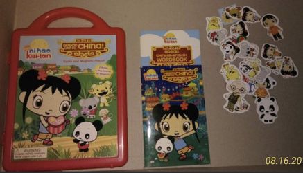 Ni hao Kai-Lan Books & Magnetic Playset