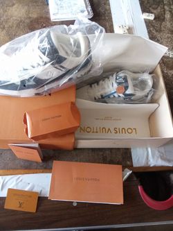 Louis Vuitton Sneakers with Box
