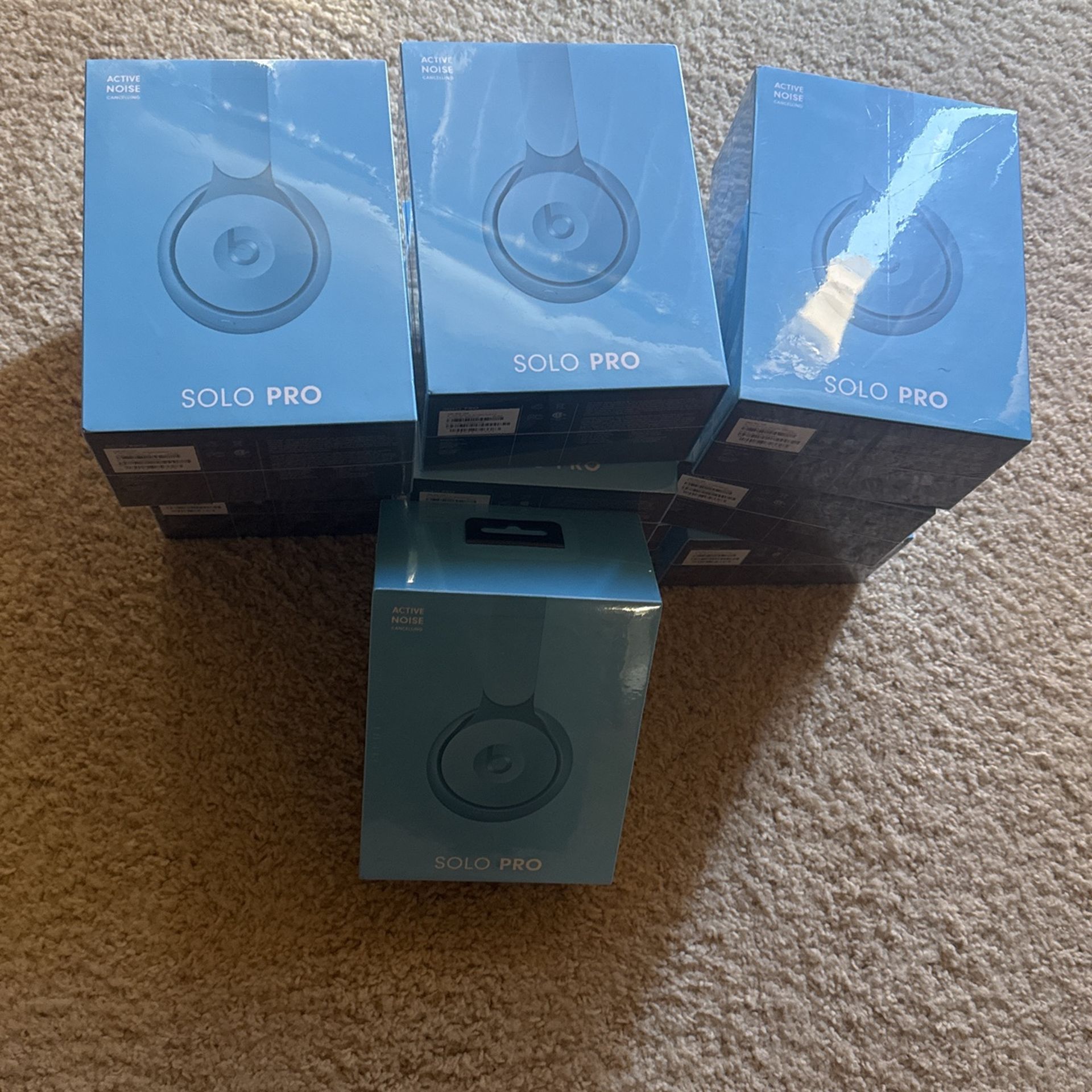 Brand New Beats Solo Pro