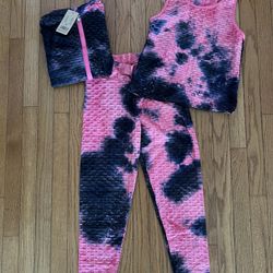 Athletic Wear 
